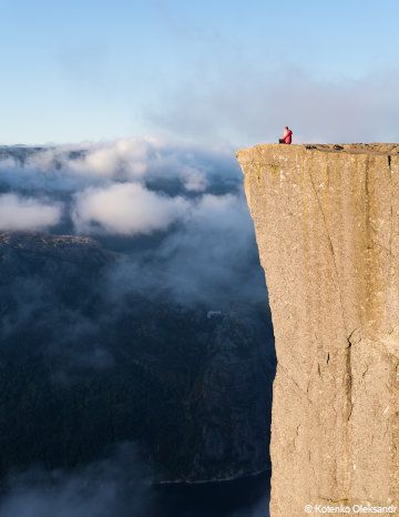 women on the top of the mountain